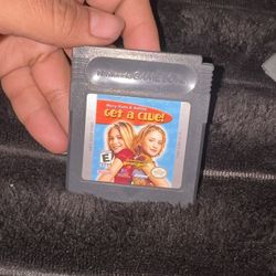 Mary Kate & Ashley: Get A Clue Gameboy Color! Cleaned, Tested, And Working!