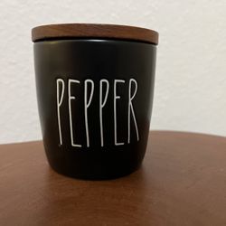 New Rae Dunn Pepper Jar