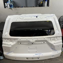 2021-2022-2023-2024 CHEVROLET TAHOE SUBURBAN / GMC YUKON LIFTGATE OEM USED #9234