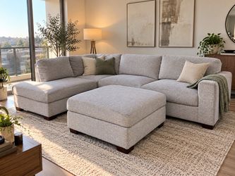 THOMASVILLE SECTIONAL COUCH
