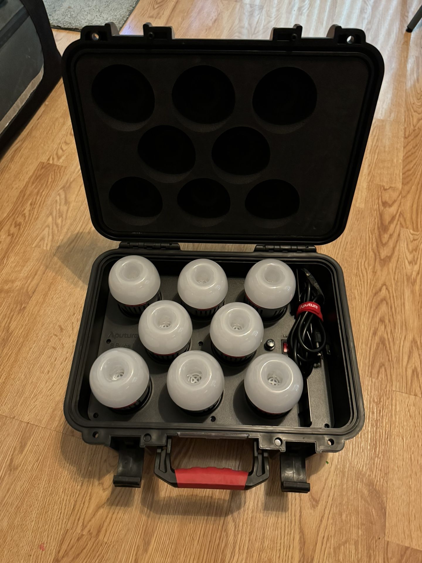 Aputure B7c Bulb Kit w/ FREE Stand Mount 