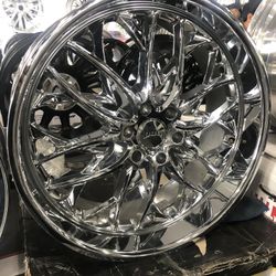 24x10. CHROME WHEELS. 6x139.