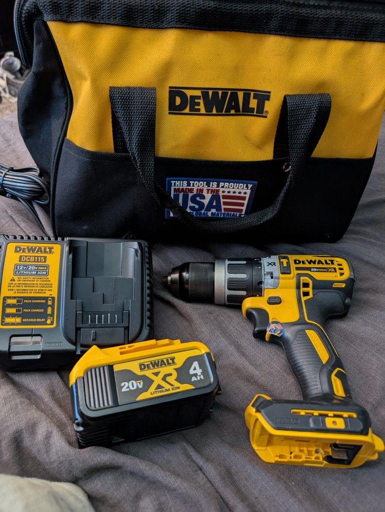 Brand New DeWalt Screw gun/Hammer Drill