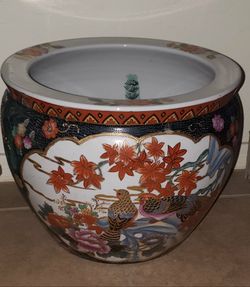 VINTAGE ORIENTAL CHINOISERIE CHINESE SATSUMA FISHBOWL KOI FISH CHINOISERIE PLANTER FLOWER POT CACHEPOT 13"