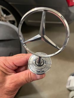 1996 Thru 2002 Mercedes E Class Hood Emblem W210