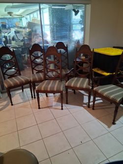6 Vintage Chairs