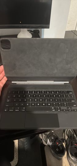 iPad Pro Magic Keyboard 13inch black