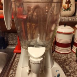 Hamilton Beach Wave Station Express  Dispensing Juicer/Smoothie Blender