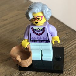 Lego Grandma Minifigure 