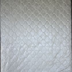 Full size mattress