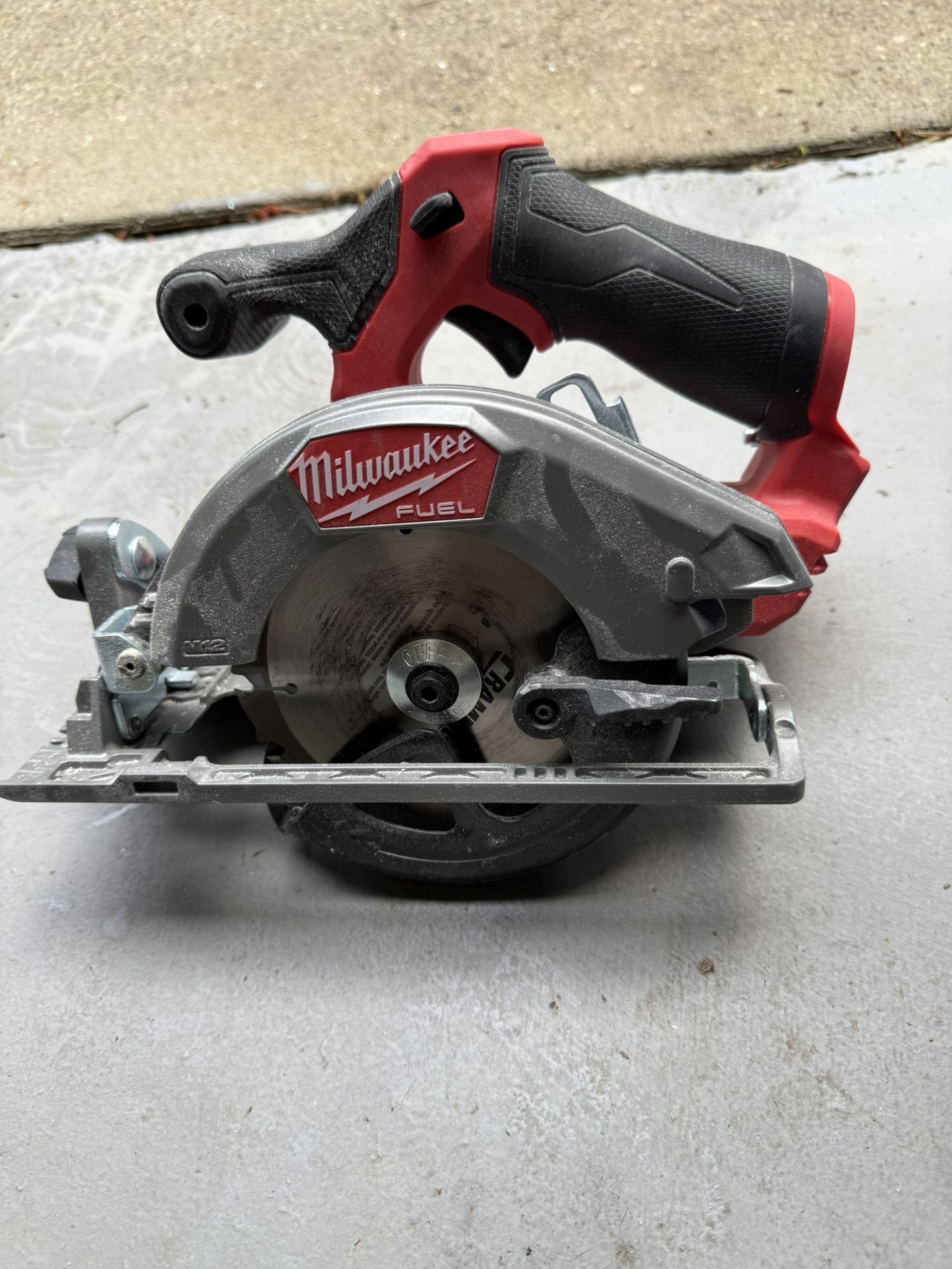 Milwaukee M12 5 3/8” Circular Saw (Tool Only)