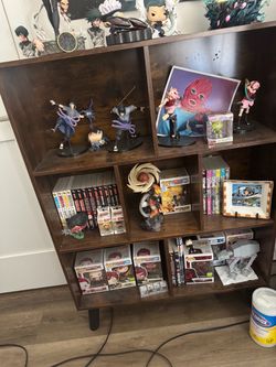 Small shelving unit : bookshelf