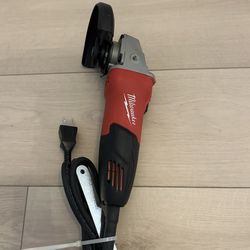Milwaukee grinder