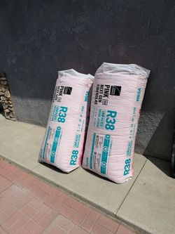 Owens Corning R38 Unfaced Fiberglass Insulation – 2 Bags