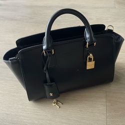 Samantha Thavasa 100% Cow Leather "Samantha Mia"  Handbag Shoulder bag Black