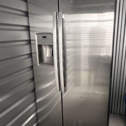 GE REFRIGERATOR 