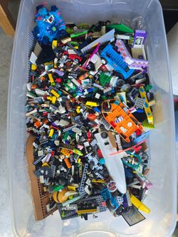 Huge Lego bin with 2 tables and 4 chairs
