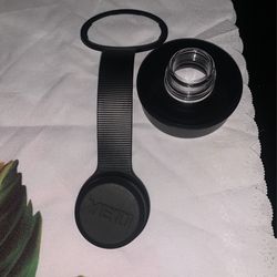 YETI Yonder Tether Chug Cap