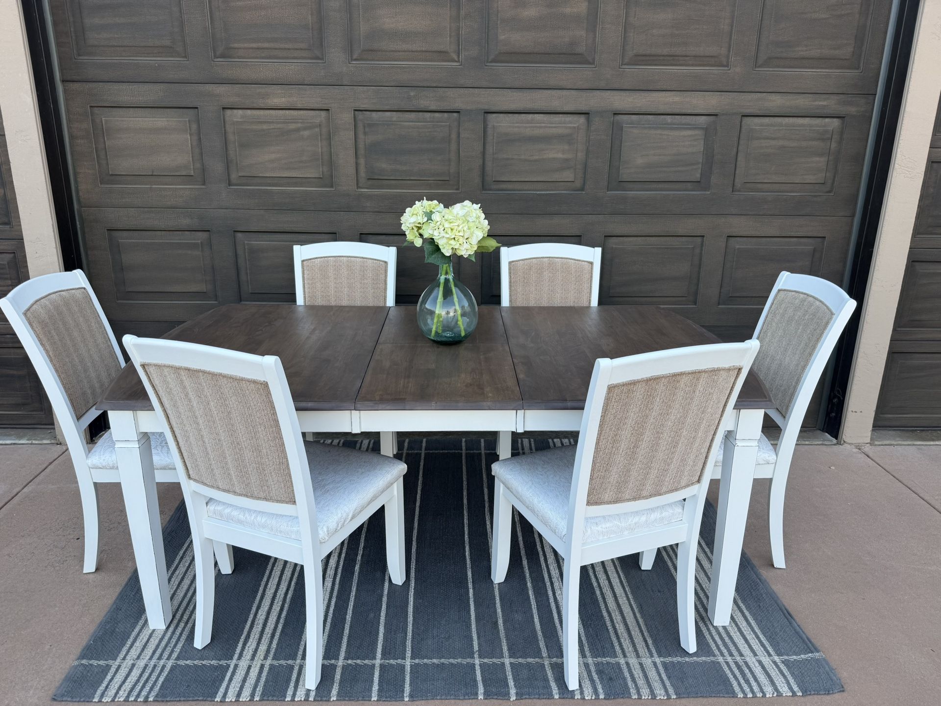 Gorgeous Newly Refinished Farmhouse Table 6 Chairs