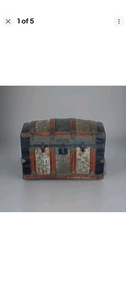 Antique Dome Steam Trunk