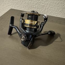 Shimano Ultegra 1000 Trout Fishing Reel. Fresh And Salt Water. 