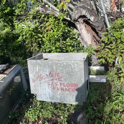 Vintage MARTING GAS FLOOR FURNICE