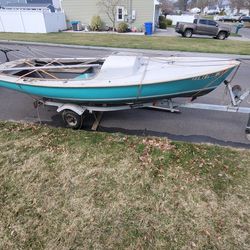 16' O'Day Sailboat Blue
