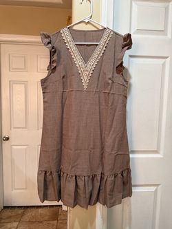 Women’s brown Taupe Ruffle Hem Dress with Lace V-Neck