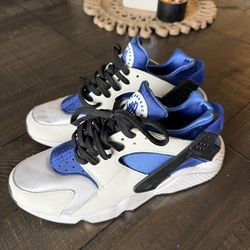 Nike Huarache sneakers