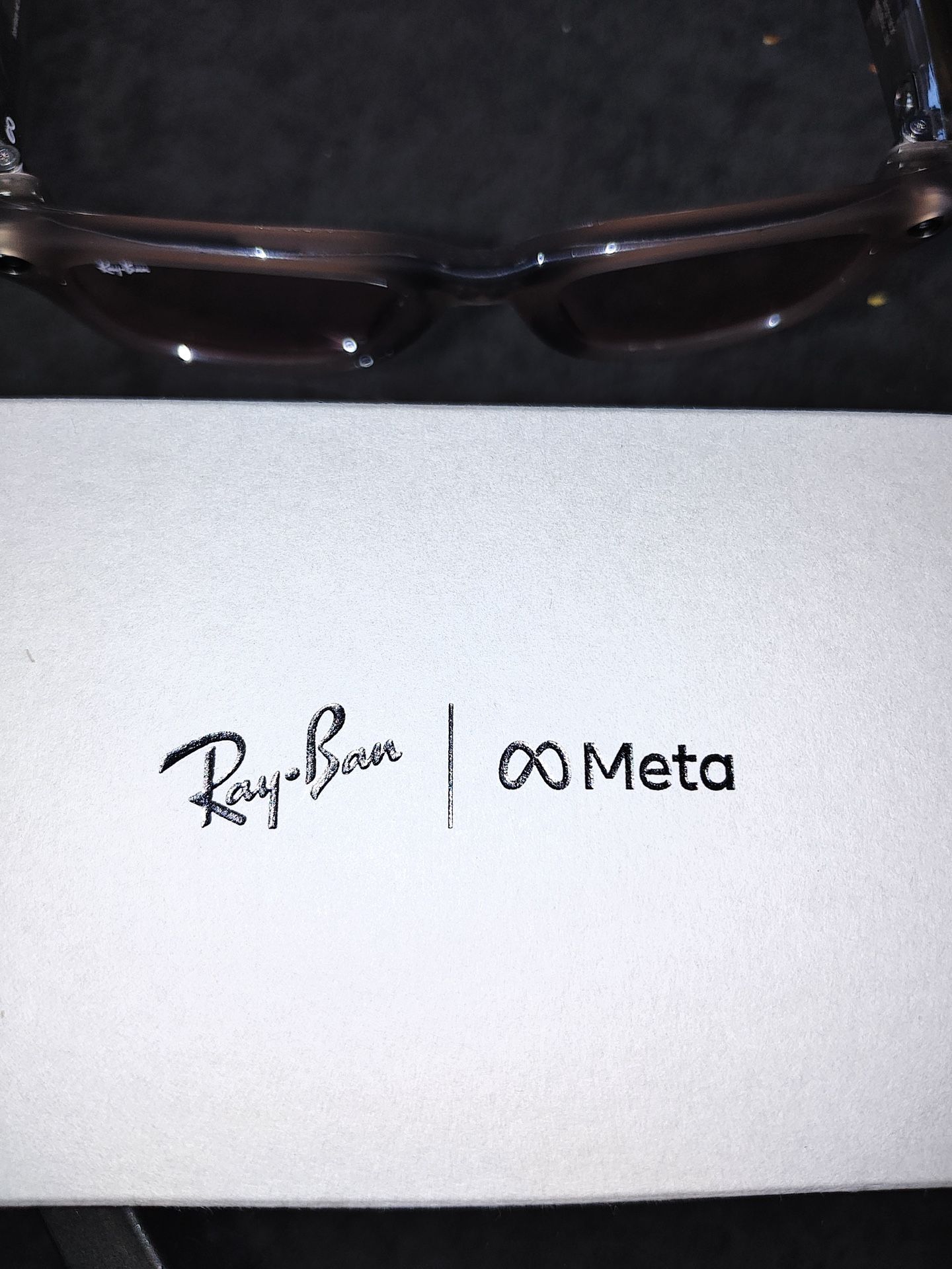 Ray Ban Meta Smart Glasses w/ TRANSITION LENSES
