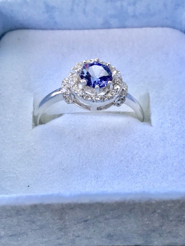 Sterling Silver FLAWLESS .25 TCW Alexandrite and .25 TCW White Sapphire Ring! Sz 6! $65 OBO