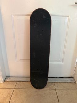 Skateboard Girl