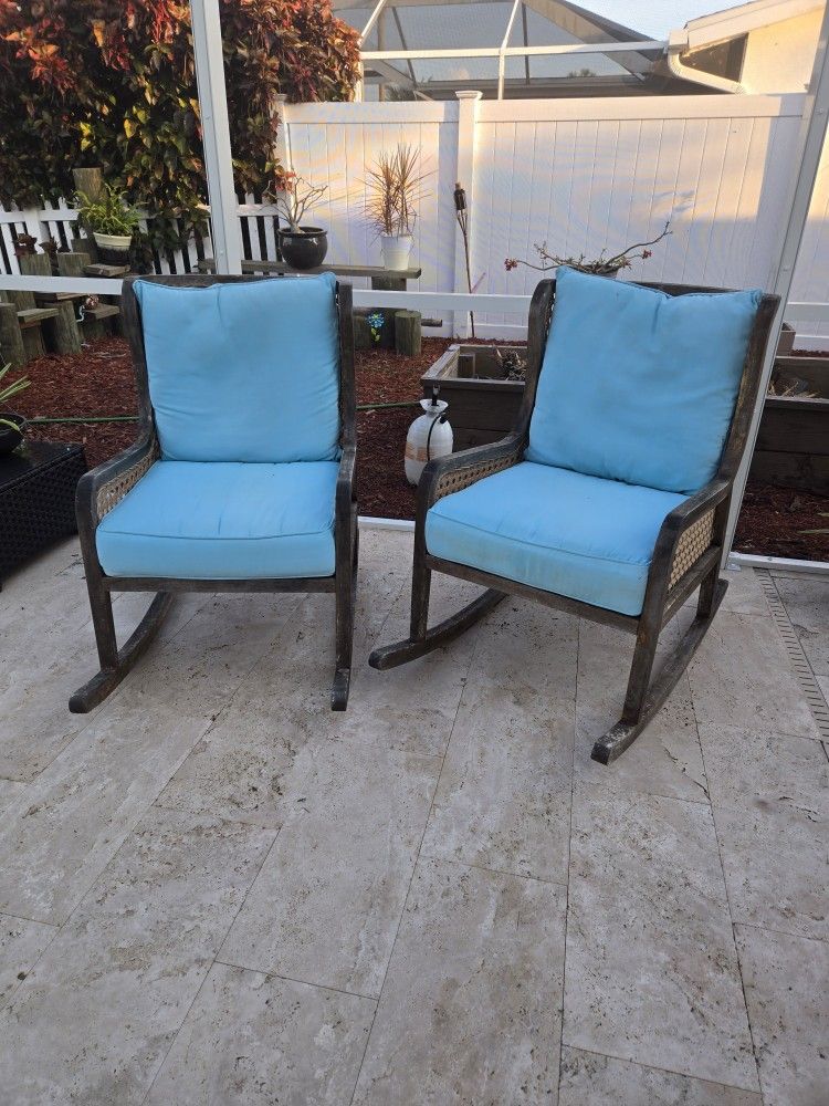 Outdoor Rocking Chairs