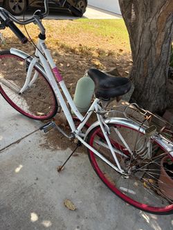 Women's Cruiser Bike White Red Rims