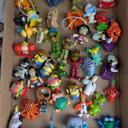 Big Lot of Kinder Surprise Toys - Marvel, DC, TMNT, Power Puff, and More