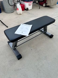 Flat weight bench