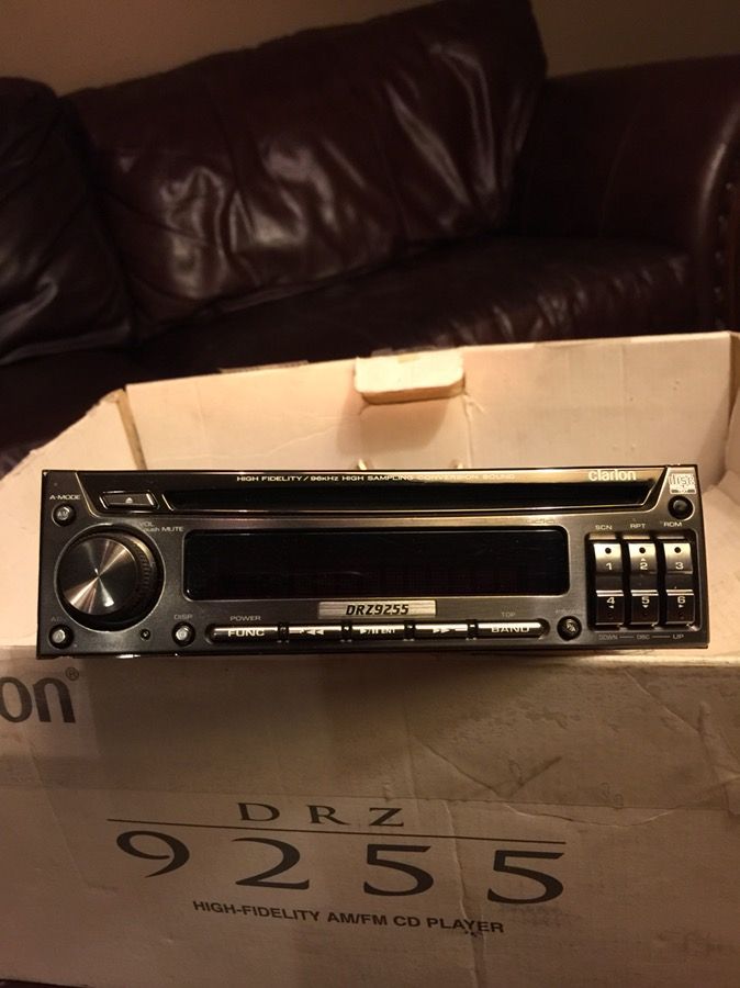 Clarion DRZ-9255 Audiophile automotive CD player