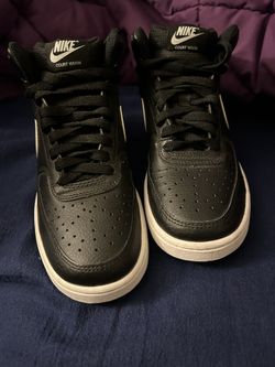 Nike Court Vison