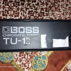 Boss TU -12