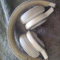 JBL Bluetooth Headphones 