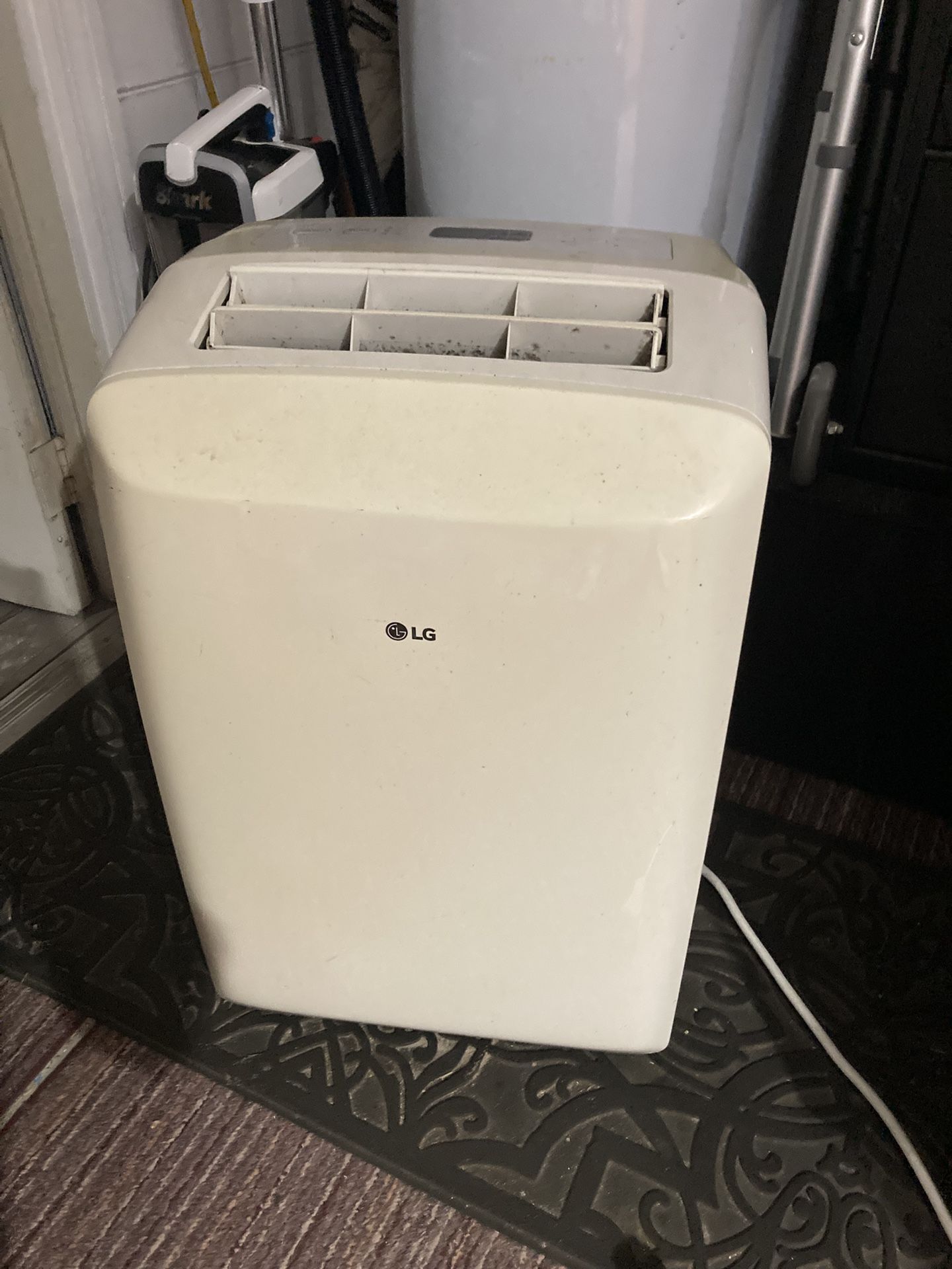 Portable AC unit