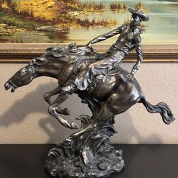 Bronco Buster Statue.  Gorgeous 