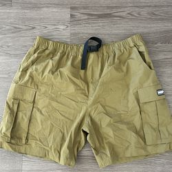 HUF cargo shorts .Supreme.Bape.Offwhite