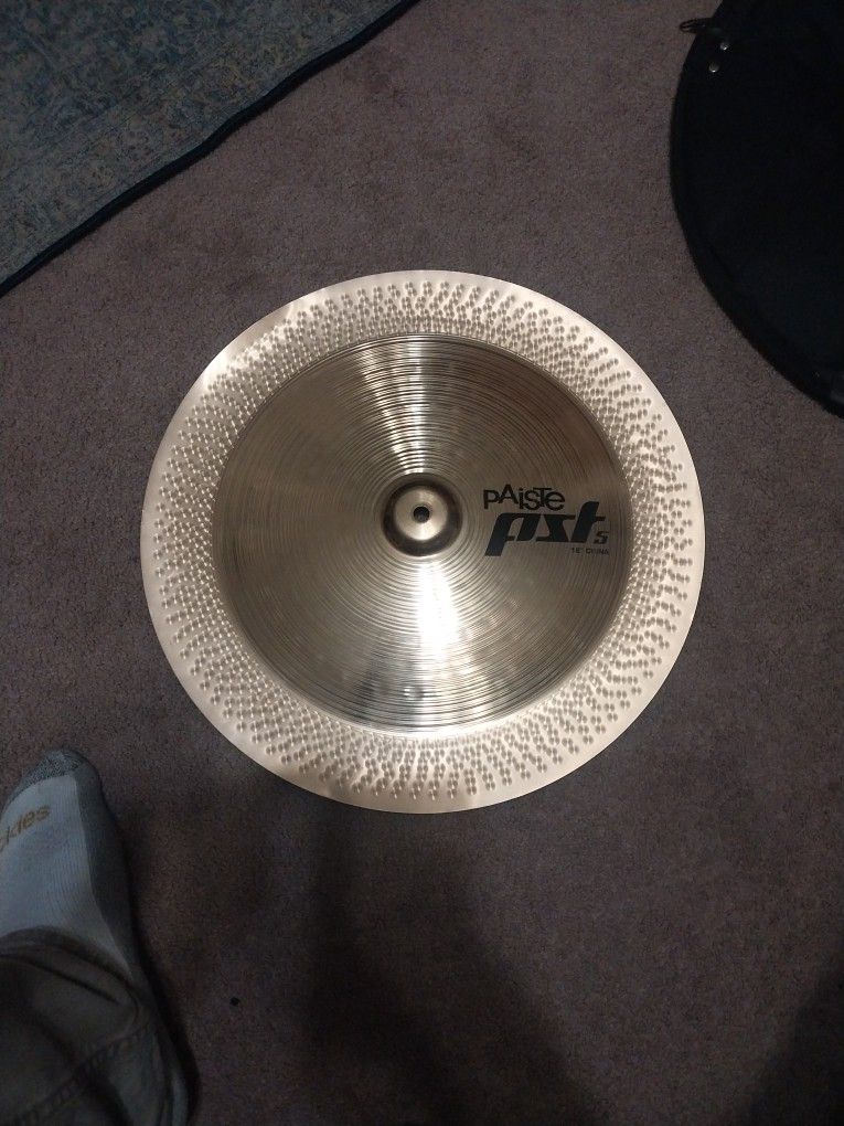 Paiste 18in China Cymbal Wth Case