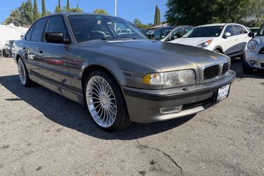 2001 BMW 740iA