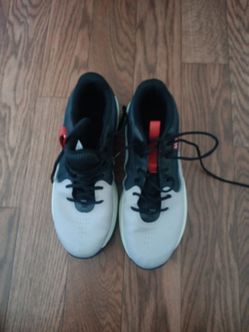 Under  Armour tennis shoes