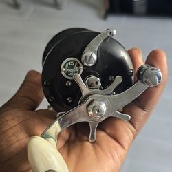 Penn 935 Antique Reel 