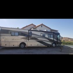 2003 Fleetwood Revolution 38