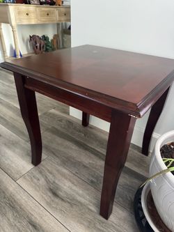 Dark Cherry Wood End Table