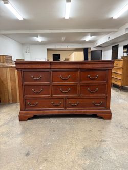 Beautiful Cherry Wood Color 11 Drawer Dresser Chest